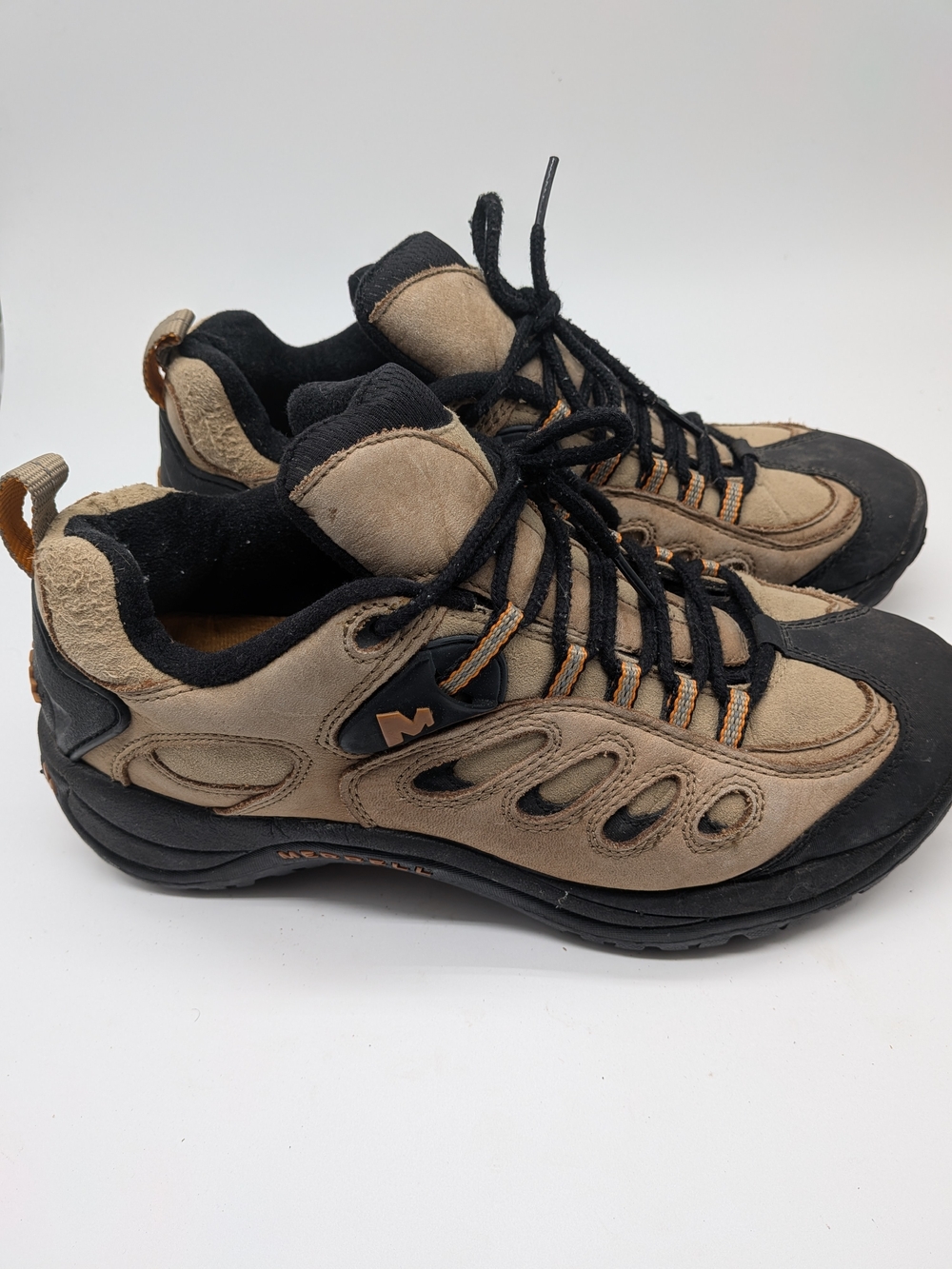 Merrell Men's Tan and Black Trail Sneaker